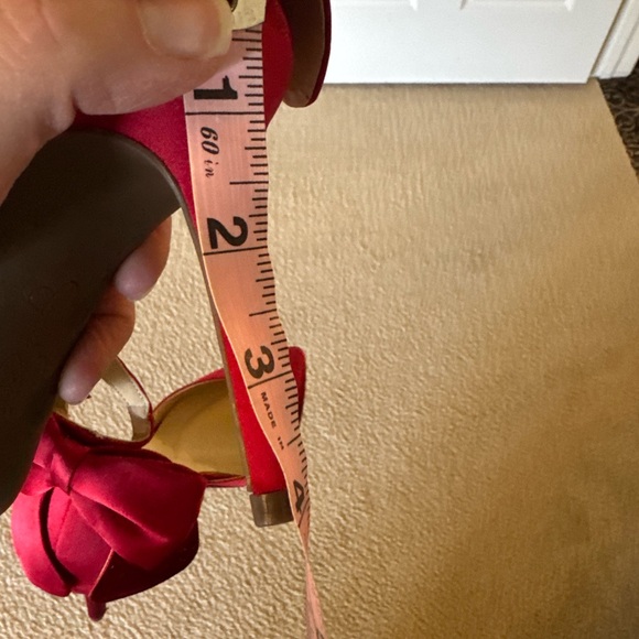 Jessica Simpson Red Satin Pointed-Toe Ankle-Strap Heels with Bow Accent 👠 - Picture 5 of 5